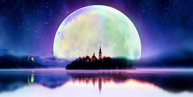 《今夜,月光像一首远方的诗》